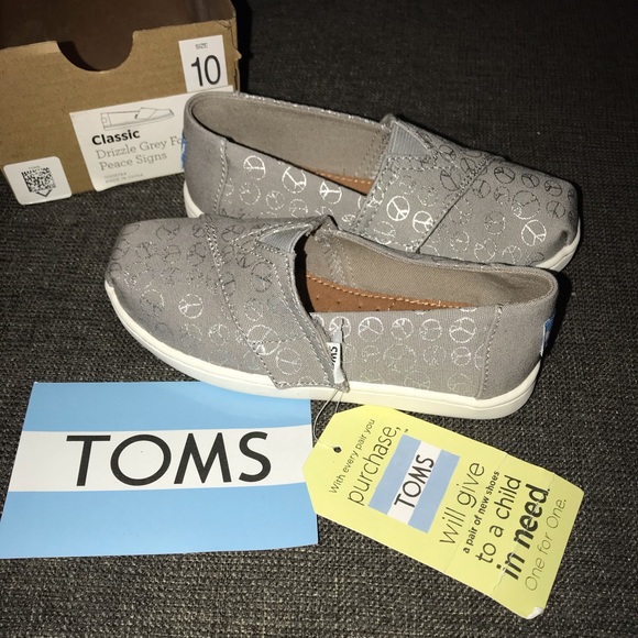 toms peace sign shoes